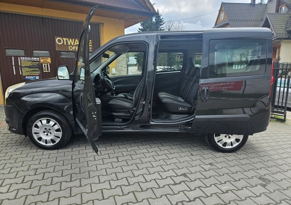 Fiat Doblo cena 26900 przebieg: 124500, rok produkcji 2012 z Bielsko-Biała małe 121